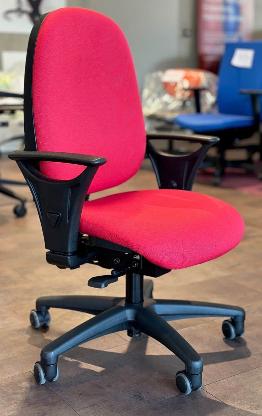 Chairgo KiGa One, Erzieherstuhl, 3D-Sitzmechanik,