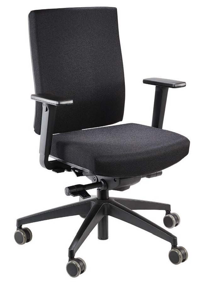 Ergonomischer Bürostuhl mit schwarzem Stoff, verstellbaren Armlehnen und Rollen für dynamisches Sitzen im Büro.
