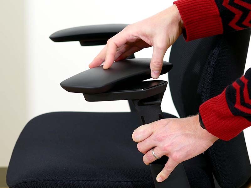 Armlehnen am Bürostuhl: sinnvoll oder überflüssig?