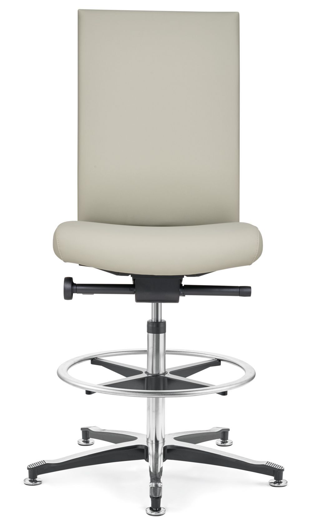 Moderner, ergonomischer Bürostuhl mit hohem Rücken und Fußring auf stabilem Metallgestell.