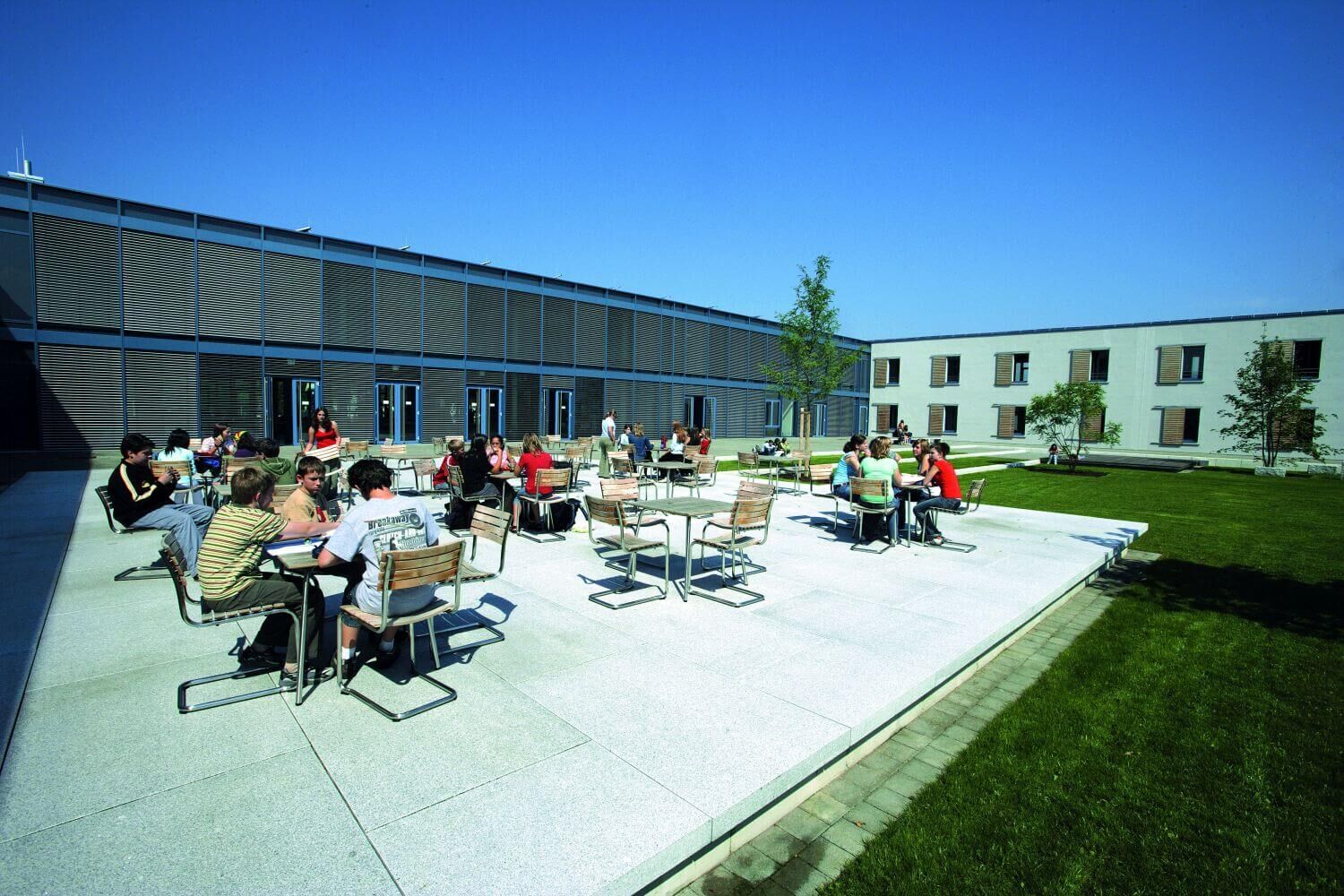 Thonet S 40 F Gartenstuhl Massivholz-Latten