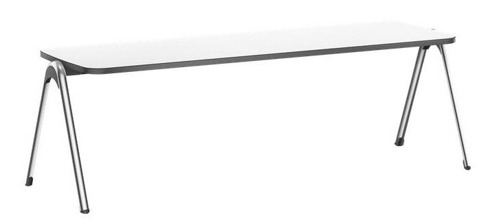 Moderner langer Tisch mit schlanker, weißer Tischplatte und schrägen Metallbeinen, ideal für Büroumgebungen.