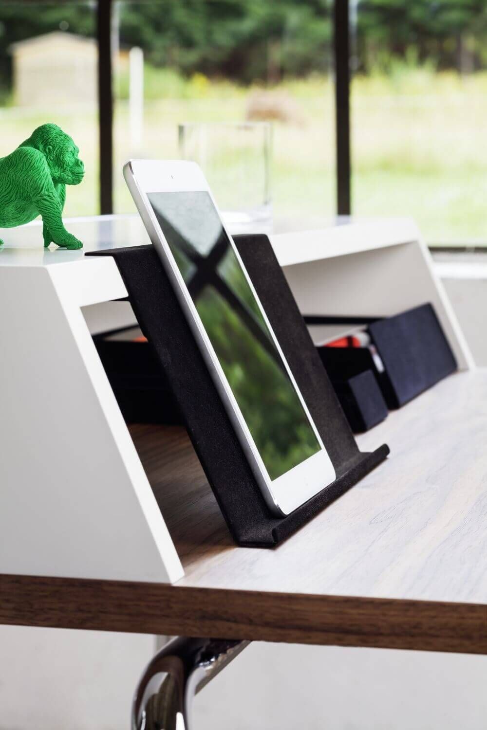 Thonet S 1213 multifunktionales Lesepult