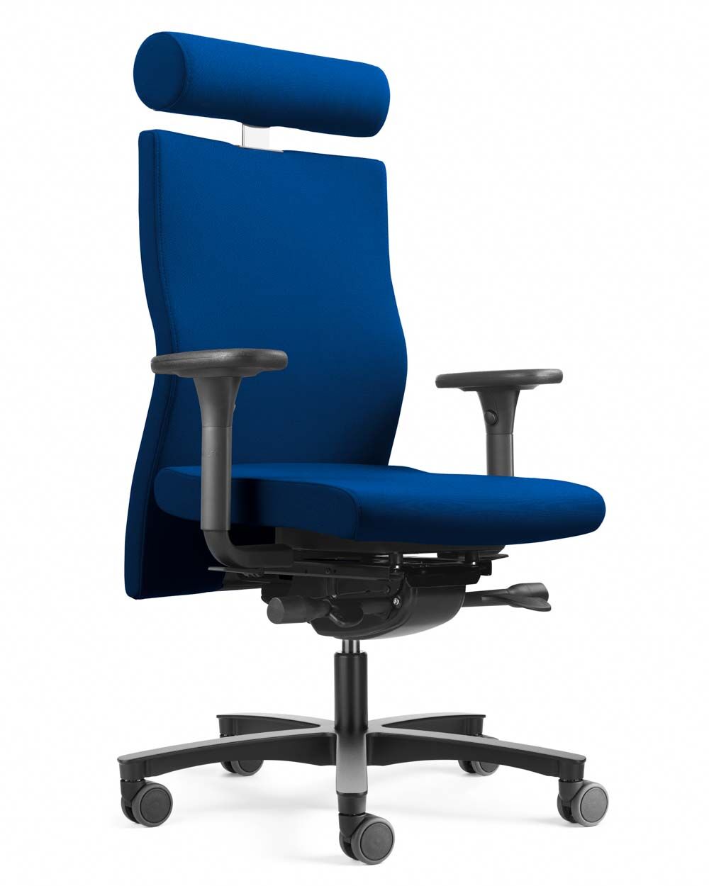 Ergonomischer blauer Bürostuhl mit verstellbaren Armlehnen, Kopfstütze und Rollen für dynamisches Sitzen.