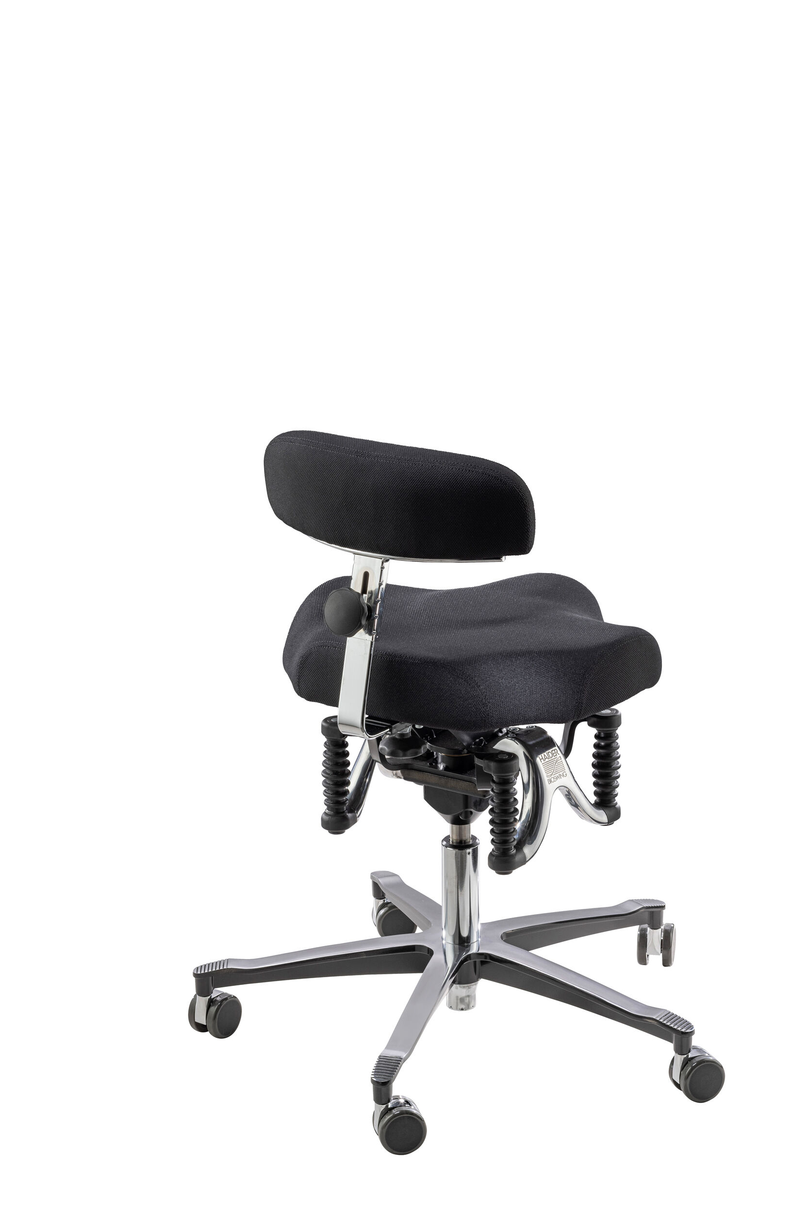 Ergonomischer schwarzer Bürostuhl mit Federmechanismus und verstellbarer Rückenlehne auf Rollen für dynamisches Sitzen.