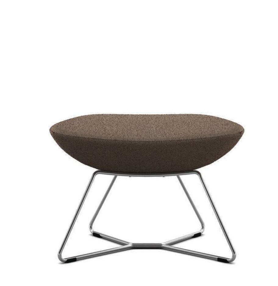 Moderner brauner ergonomischer Hocker mit gepolsterter Sitzfläche und silbernem Metallgestell, ideal für dynamisches Sitzen.
