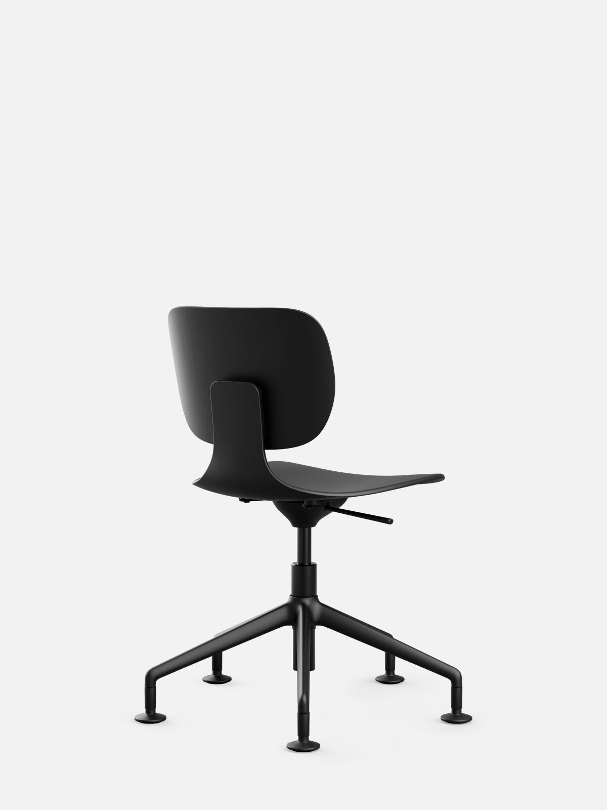 Hochwertiger, schwarzer ergonomischer Bürostuhl mit verstellbarem Sitz und Rückenlehne auf modernem Drehgestell.