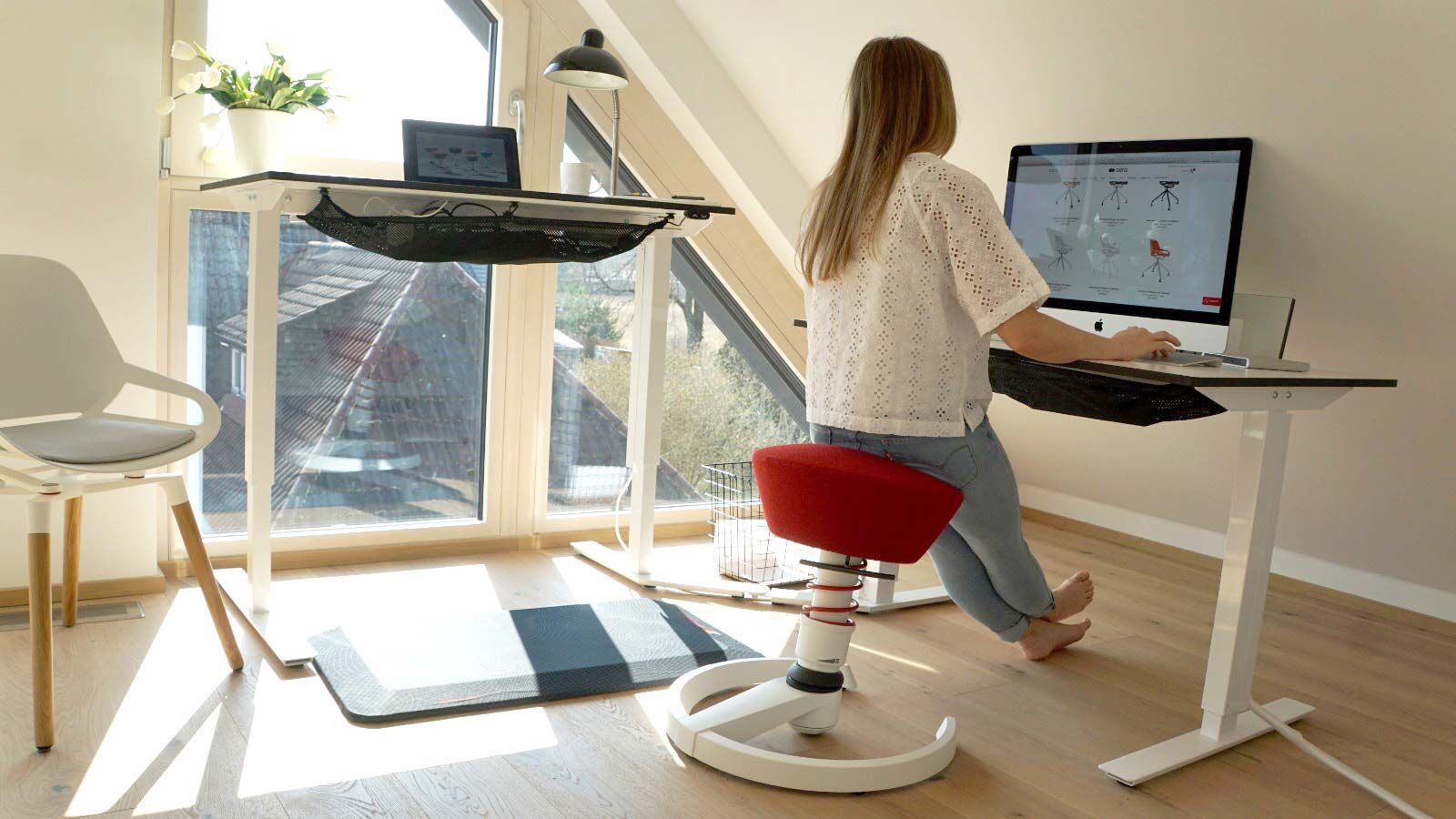 Aeris Swopper - ergonomischer 3D Hocker im Home Office