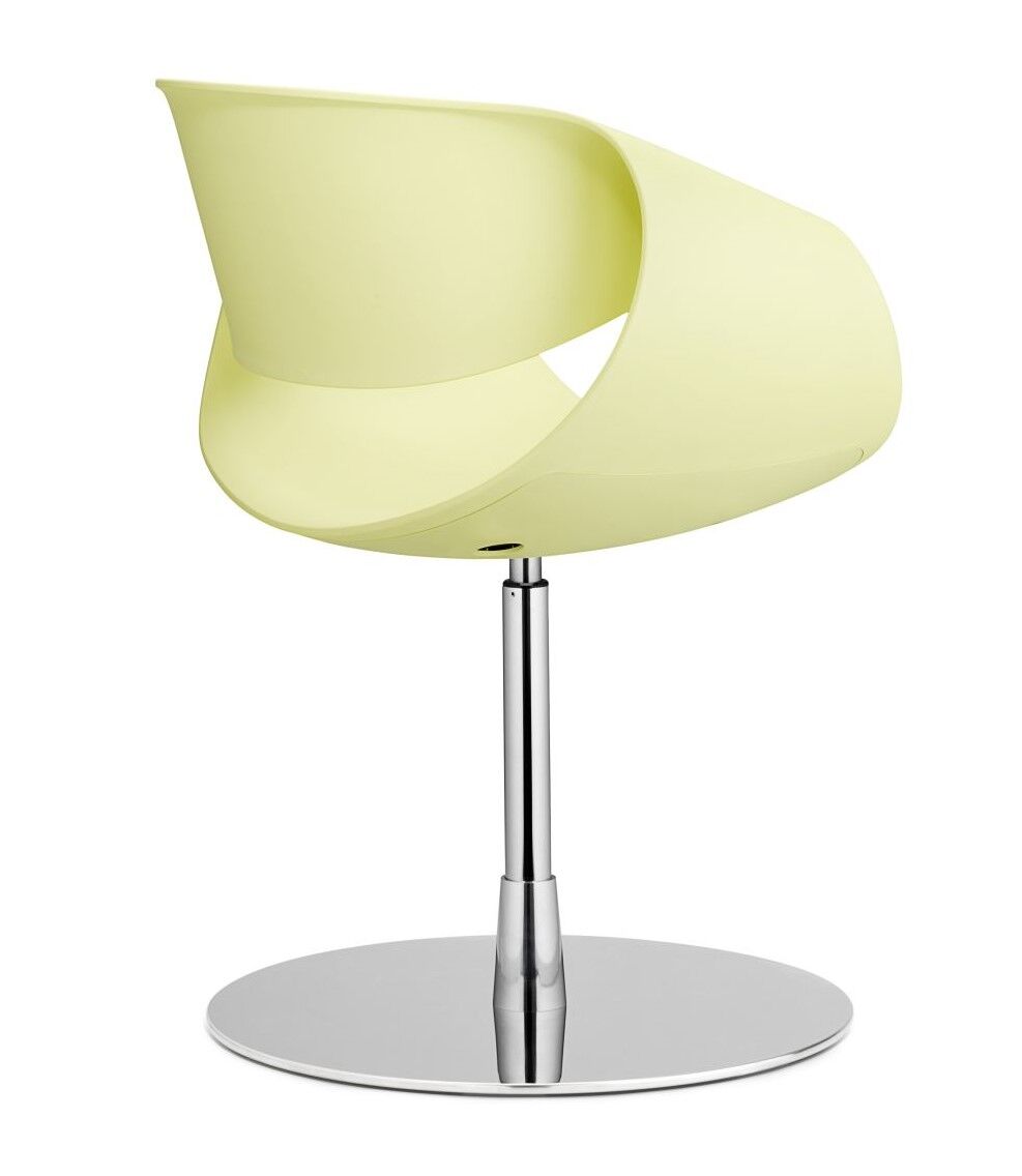 Ergonomischer Bürostuhl mit modernem, gelbem Design und verchromtem Standfuß, ideal für aktives Sitzen.
