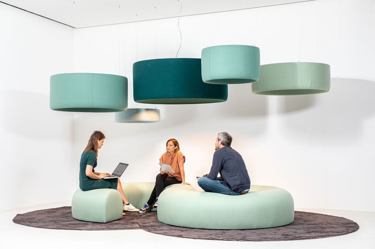 BuzziSpace BuzziCee, Polsterhocker, akustisch wirksam, 2 Größen