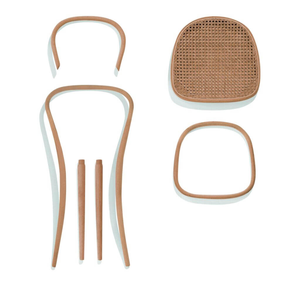 Einzelteile eines Holzstuhls, inklusive Rückenlehne, Sitzfläche und Stuhlbeine, auf weißem Hintergrund angeordnet.