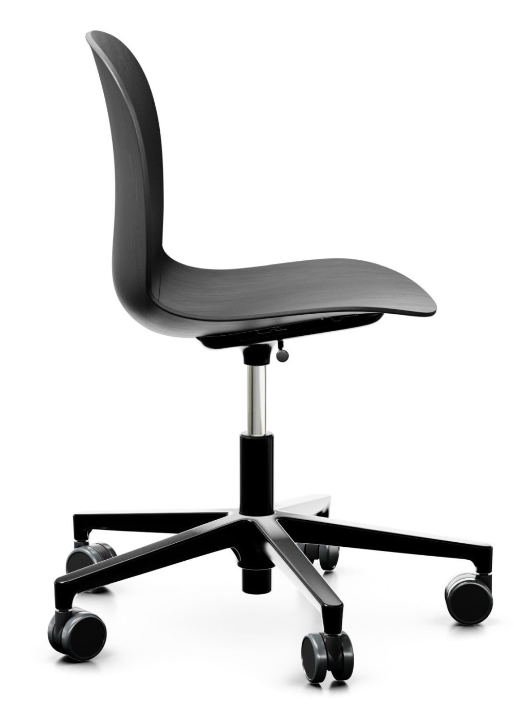 Ergonomischer Bürostuhl mit schwarzem, geschwungenem Sitz und höhenverstellbarem Drehgestell auf Rollen.
