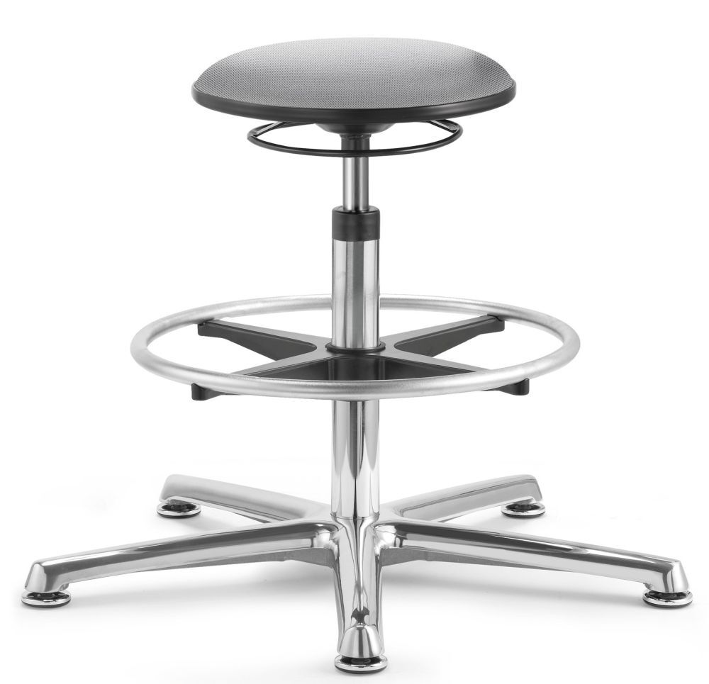 Moderner ergonomischer Stehhocker mit poliertem Metallgestell und Fußring für dynamisches Sitzen.