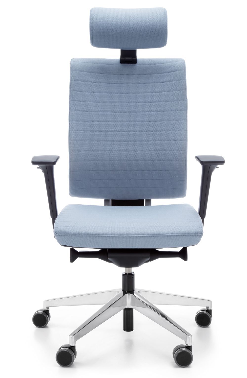 Hochwertiger ergonomischer Bürostuhl mit blauer Polsterung, verstellbarer Kopfstütze und Metallfußkreuz auf Rollen.