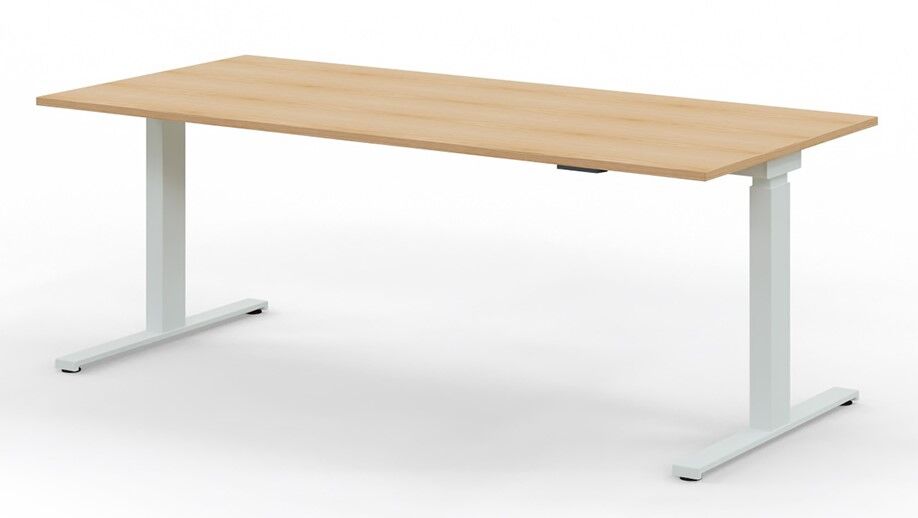 Höhenverstellbarer Schreibtisch mit hellbrauner Holzplatte und weißen Metallbeinen für ergonomische Sitz-Steh-Arbeitsplätze.