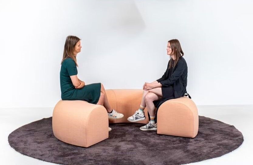 BuzziSpace BuzziCee, Polsterhocker, akustisch wirksam, 2 Größen