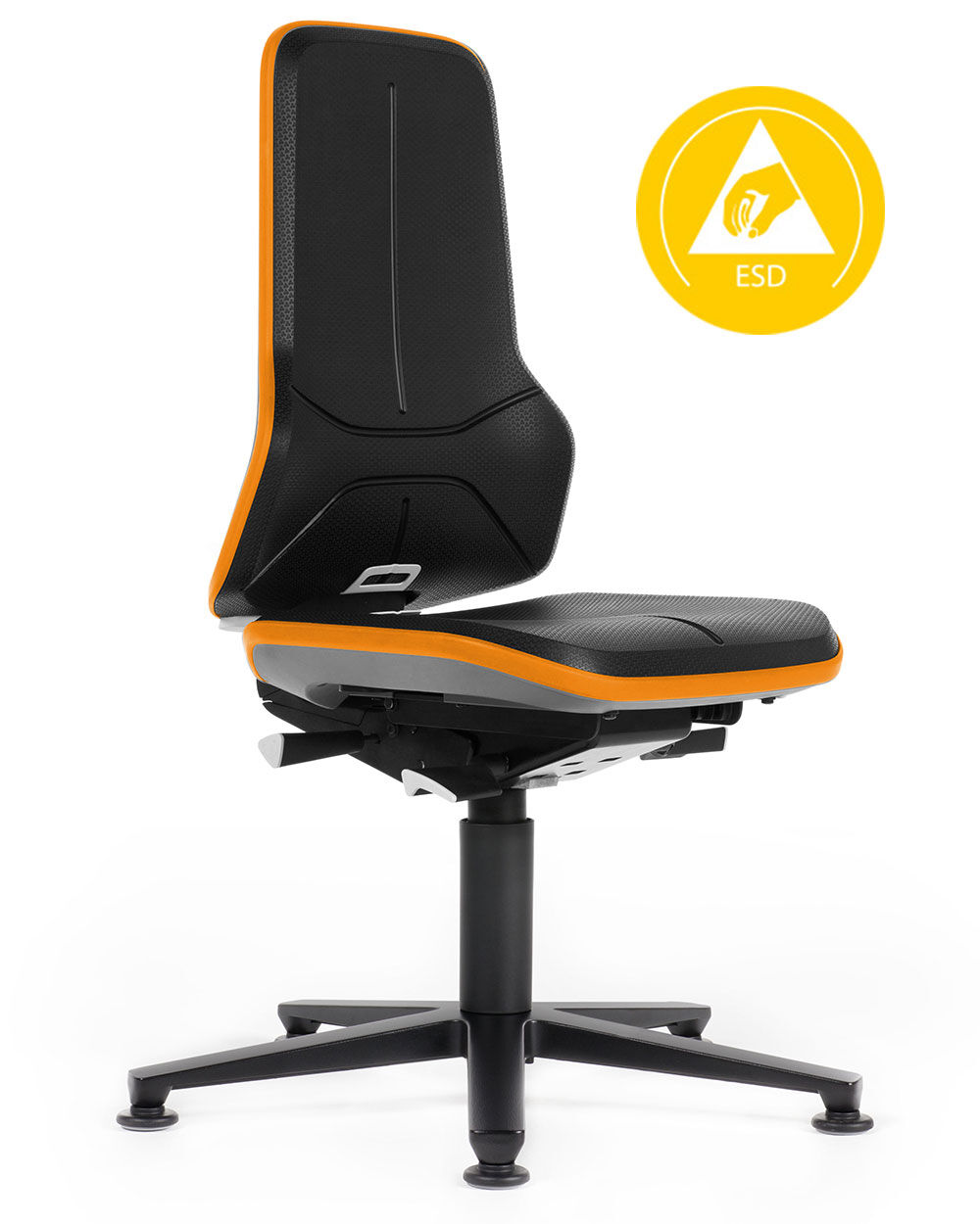 Seitlicher Blick auf einen ergonomischen Bürostuhl mit orangefarbenen Akzenten, ausgestattet mit ESD-Technologie.