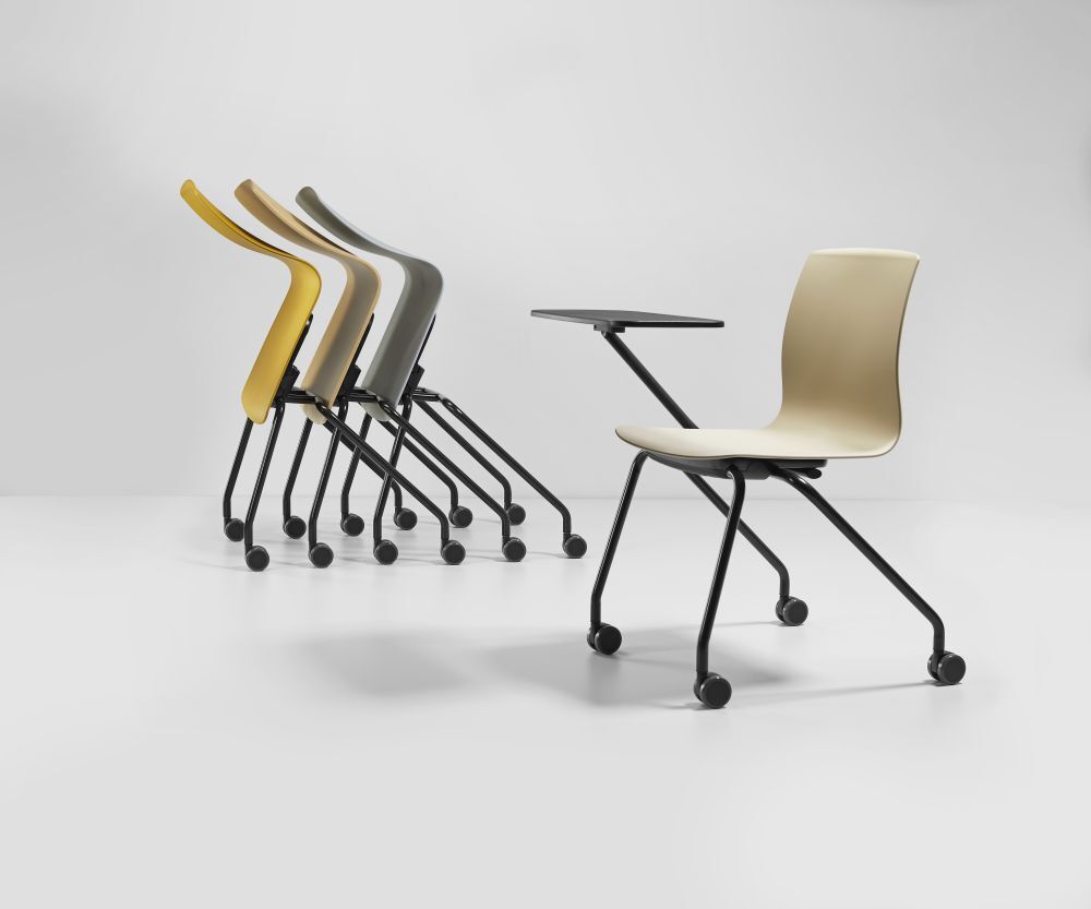 Dauphin Fiore nesting FI 7556, Staffelstuhl,