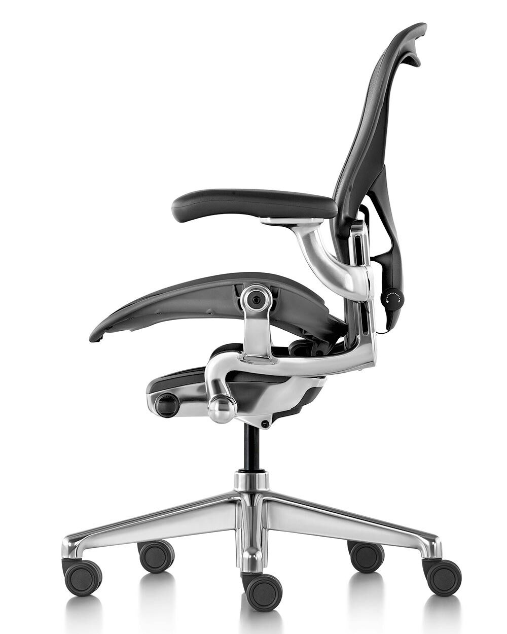 Herman Miller Aeron Größe B Graphit Alu-poliert seitlich