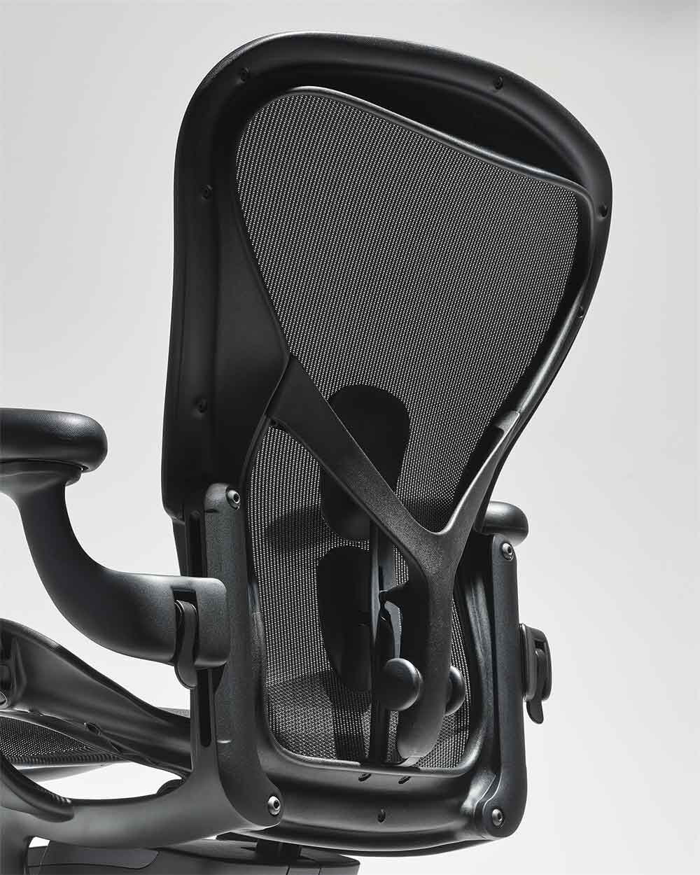 Herman Miller Aeron, Onyx, Größe C, Armlehnen