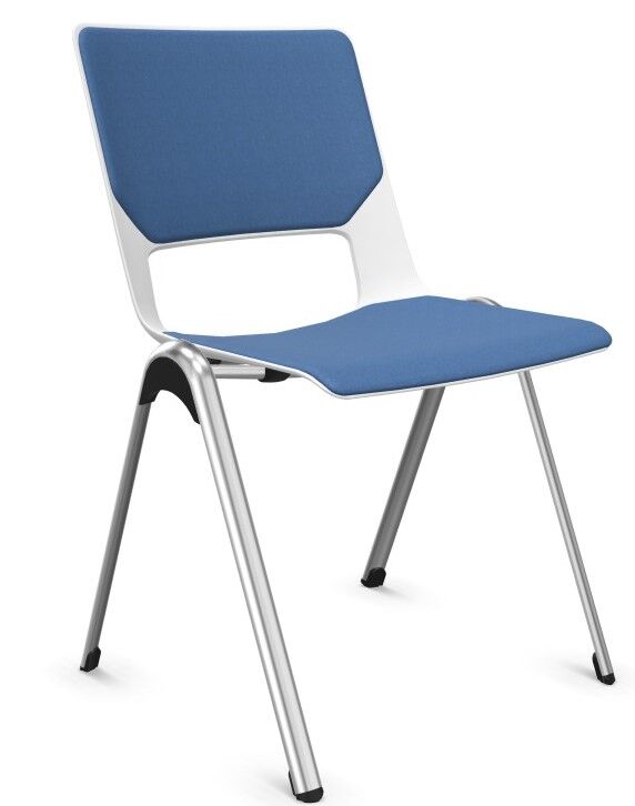 Moderner Stuhl mit blauem Polster und silbernen Metallbeinen, ideal für ergonomisches Sitzen im Büro.