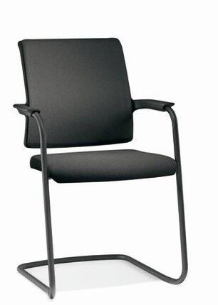 Moderner schwarzer Besucherstuhl mit ergonomischem Design und schlankem Metallrahmen, ideal für Büro und Konferenzräume.