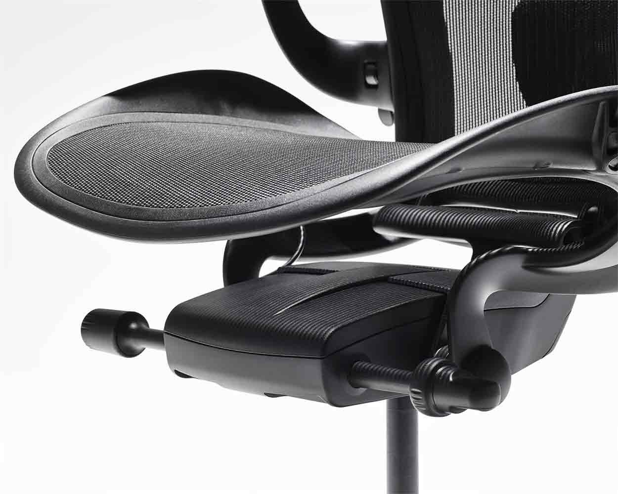Herman Miller Aeron, Onyx, Größe B, Armlehnen