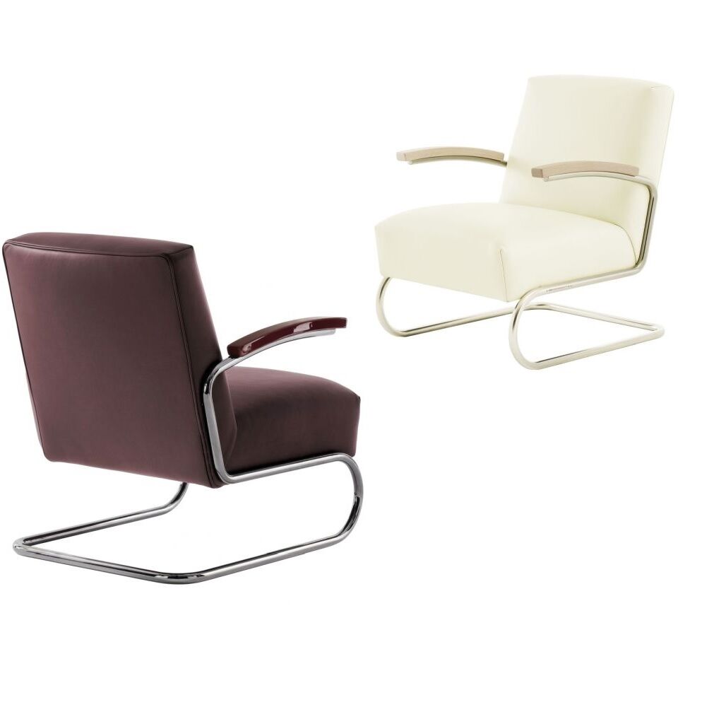 Zwei ergonomische Sessel mit geschwungenem Metallrahmen, einer in Weiß und einer in Dunkelbraun.