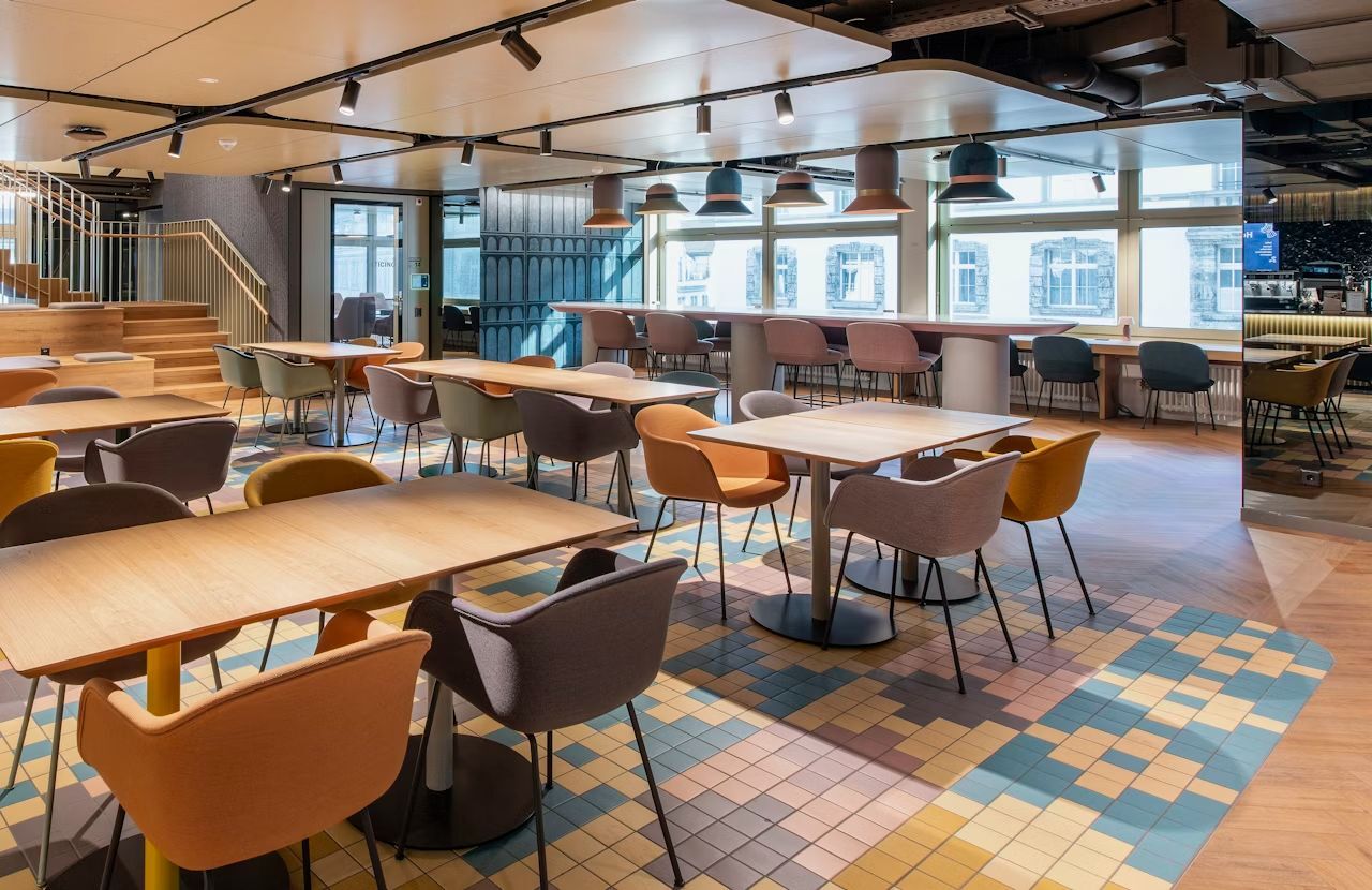 BuzziSpace BuzziHat, LED Deckenlampe, akustisch wirksam, verschiedene Größen