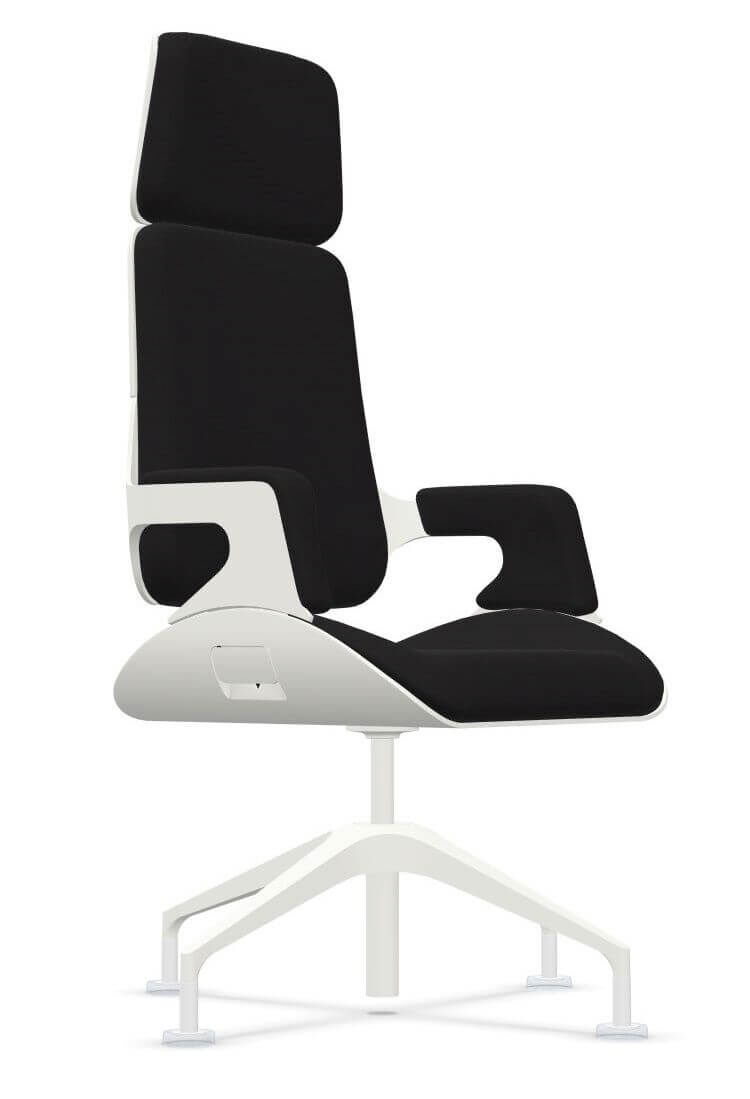 Schwarzer ergonomischer Bürostuhl mit hoher Rückenlehne und weißen Armlehnen auf modernem, weißem Gestell.