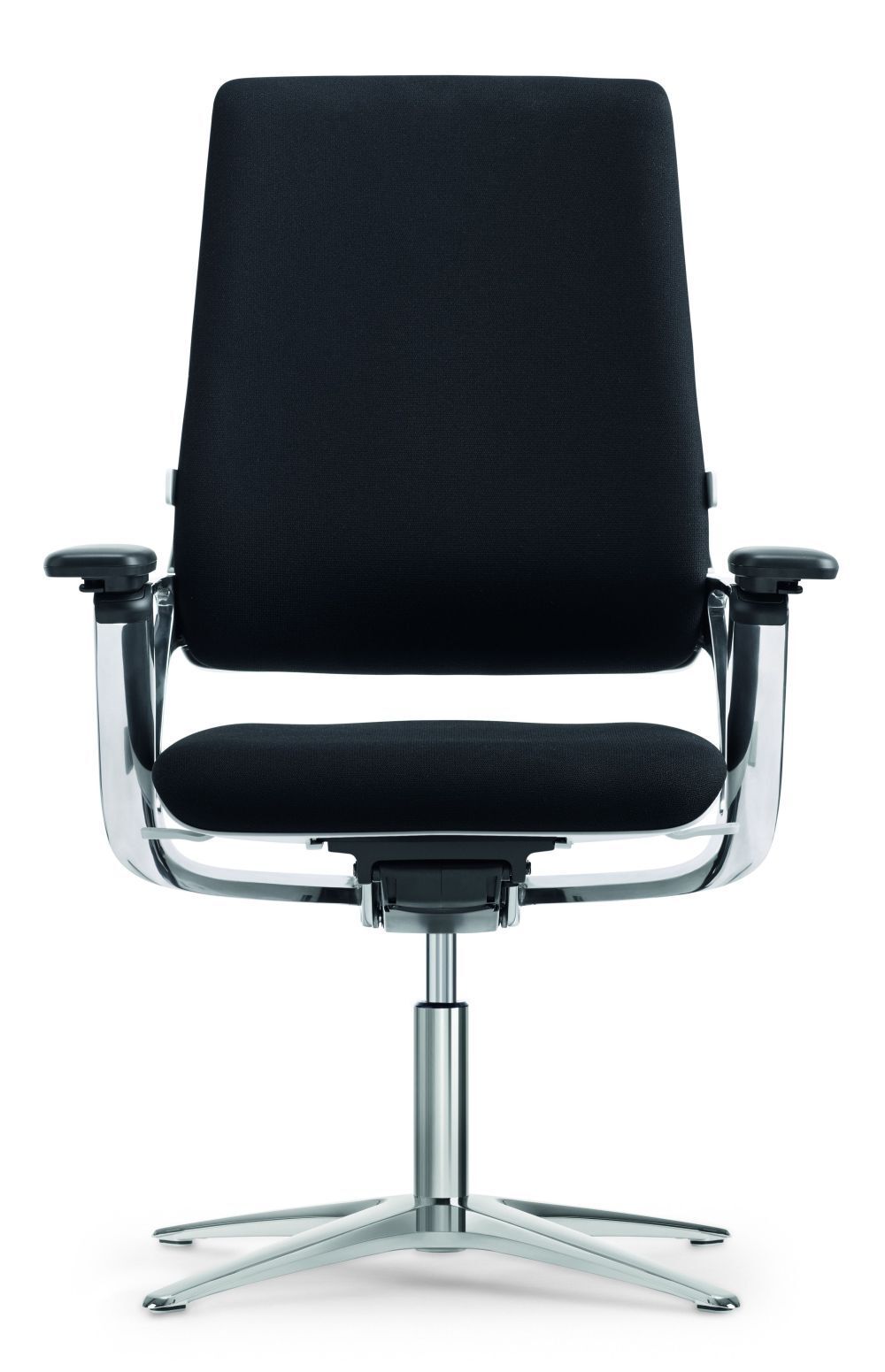 Schwarzer ergonomischer Bürostuhl mit verstellbaren Armlehnen und verchromtem Drehgestell für dynamisches Sitzen.