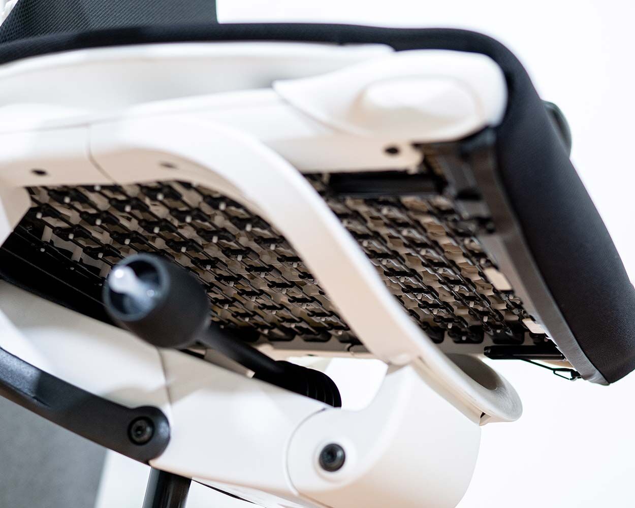 Herman Miller Embody Black & White mit Armlehnen