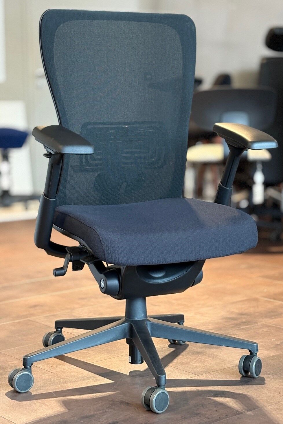 VF Haworth Zody (Comforto 89) Black Edition,