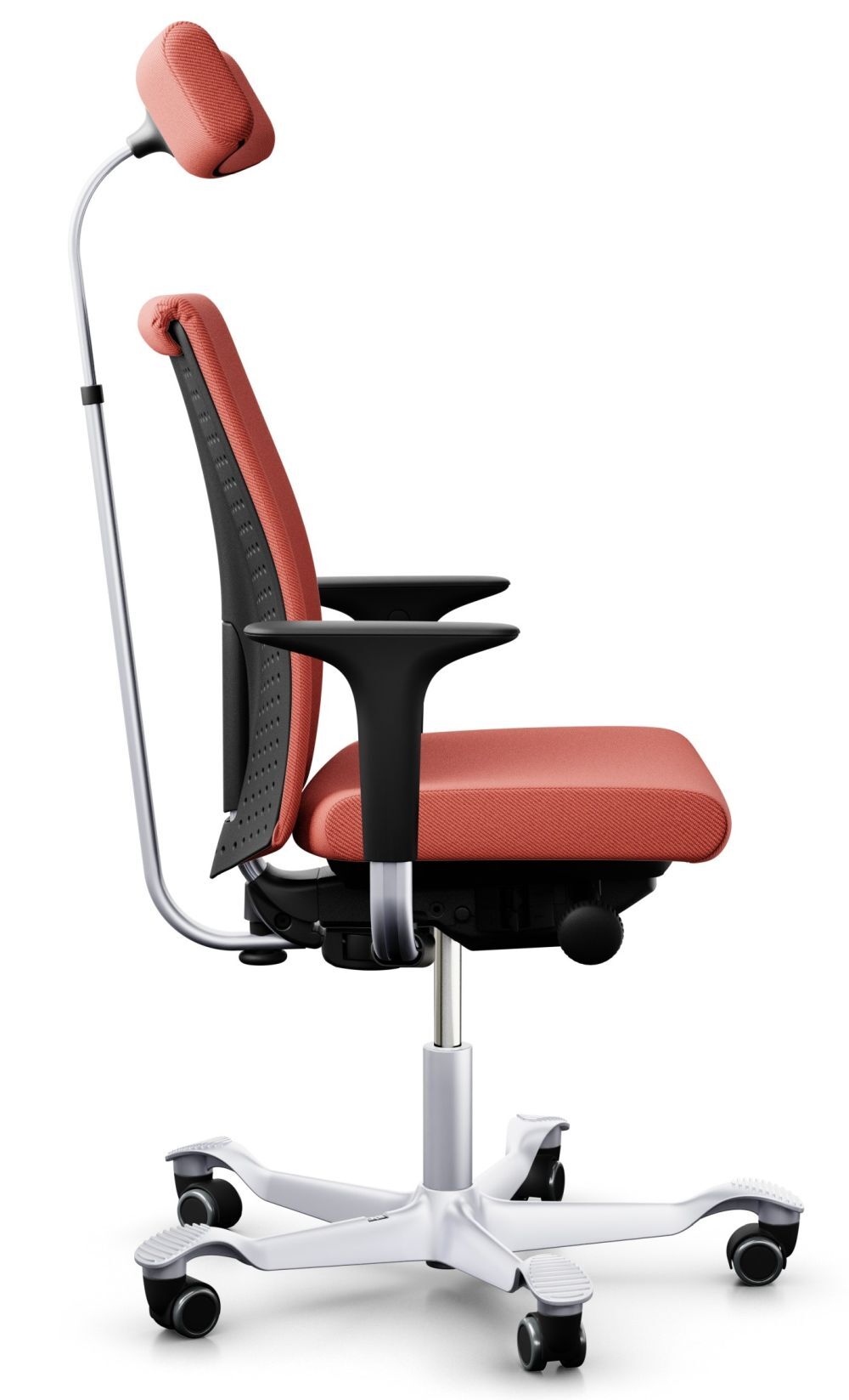 Ergonomischer Bürostuhl mit rotem Bezug, Kopfstütze, schwarzer Rückenlehne und verstellbaren Armlehnen, ideal für dynamisches Sitzen.