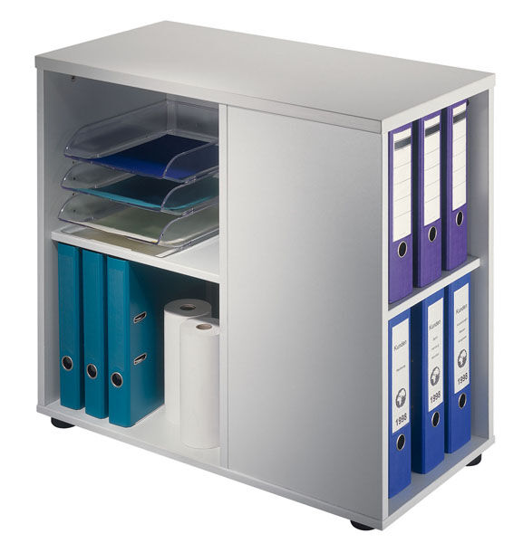 Weißes Regal mit blauen und lila Ordnern, Papierrollen und Ablagen für Büroorganisation.