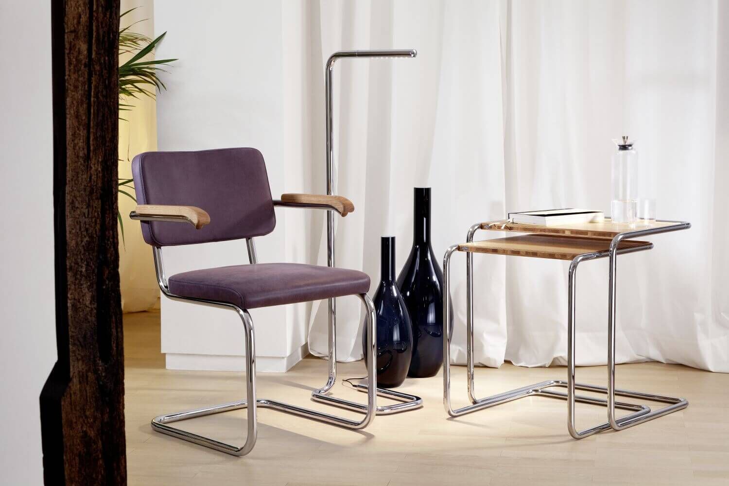 Thonet B 97 Set aus 2 Tischen alle Gestellfarben