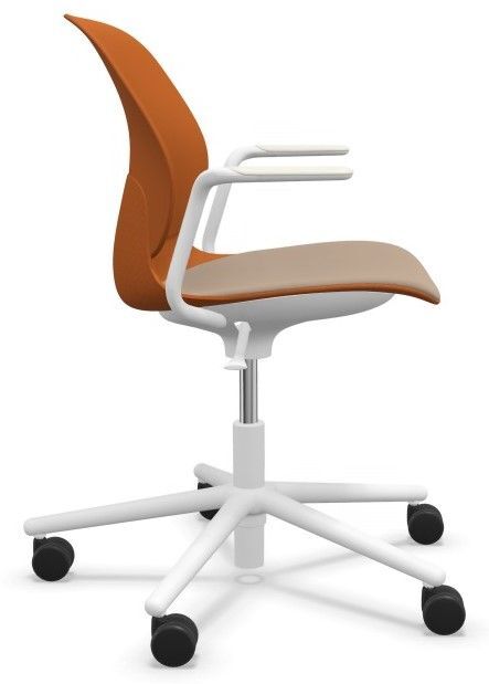 Moderner ergonomischer Bürostuhl in Orange und Weiß mit drehbarem Gestell und bequemen Armlehnen.