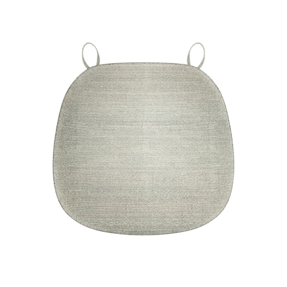 Beige, gewebtes Sitzkissen mit zwei Schlaufen für ergonomische Stühle, fördert komfortables und gesundes Sitzen.