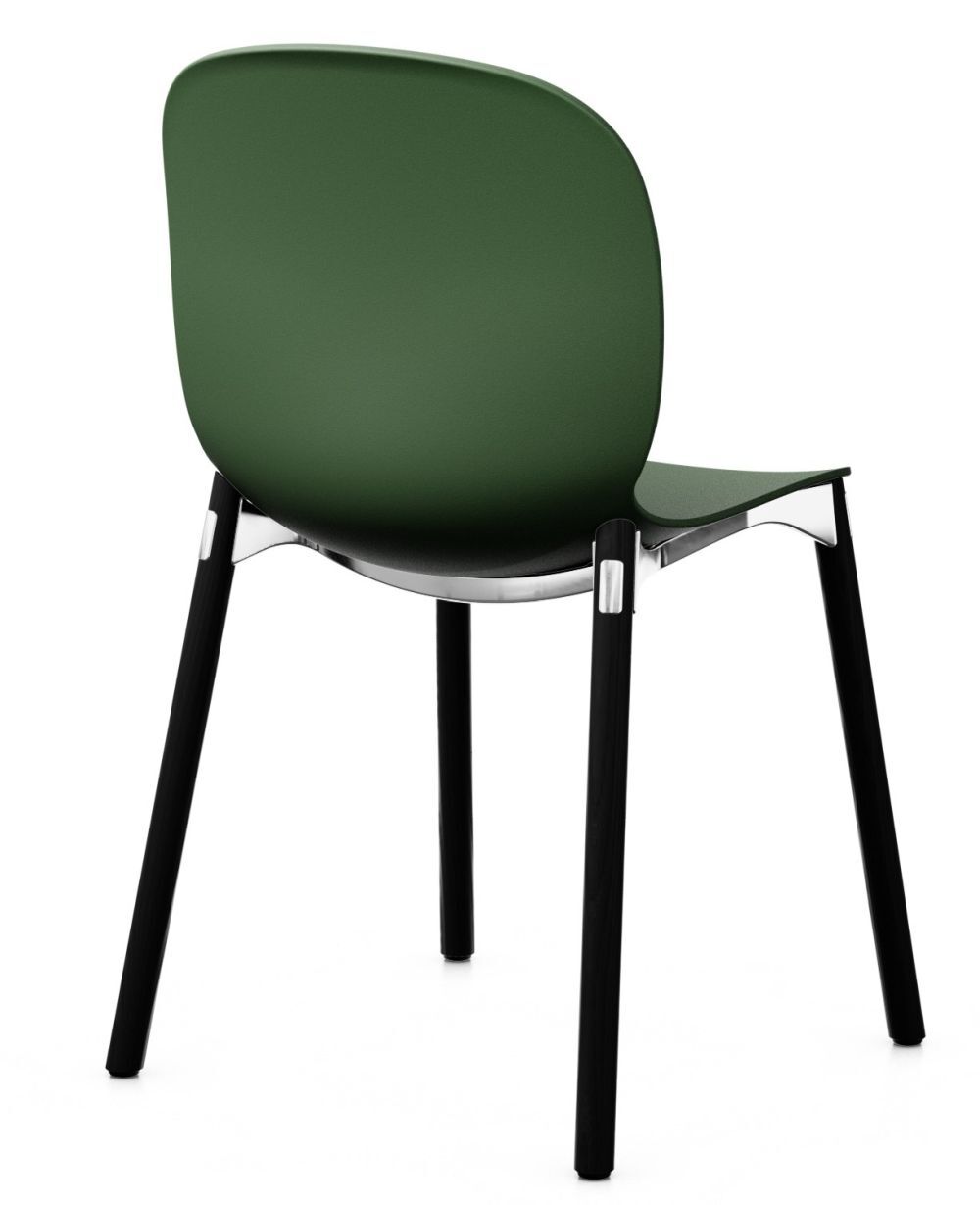 Moderner grüner Stuhl mit schwarzem Gestell, ergonomisches Design, Ansicht von hinten, ideal für Büroräume.