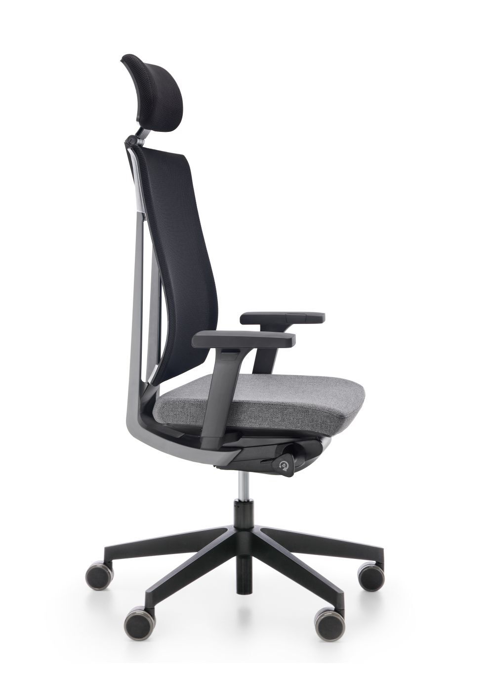 Ergonomischer Bürostuhl mit grauem Sitz, schwarzer Rückenlehne und Kopfstütze, betont gesundes und dynamisches Sitzen.