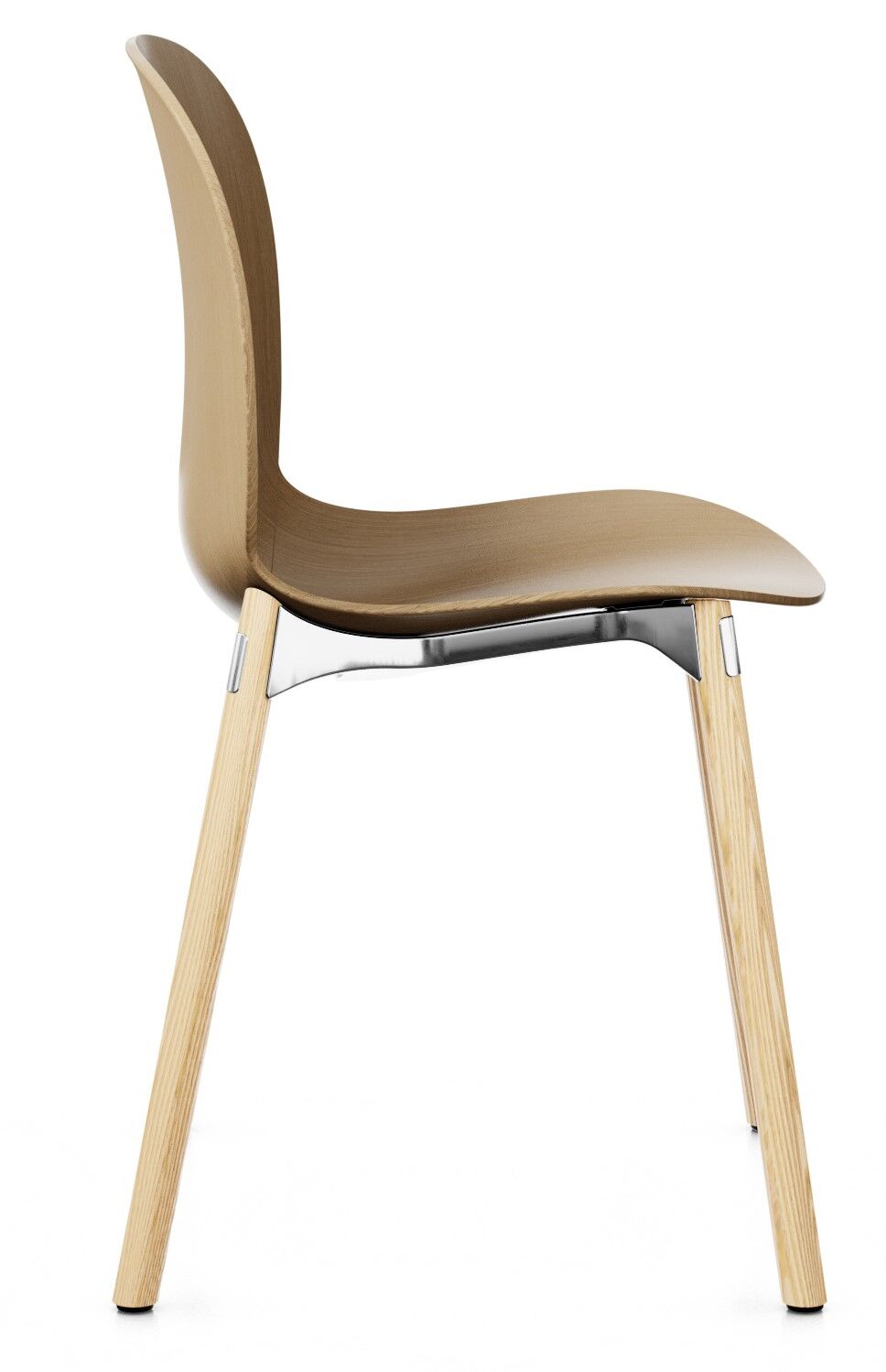 Seitliche Ansicht eines ergonomischen Holzstuhls mit geschwungener Rückenlehne und schlanken, hellen Beinen.