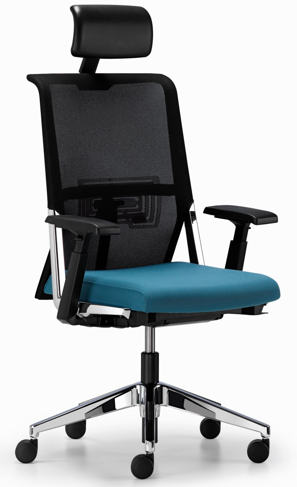 Ergonomischer Bürostuhl mit verstellbarer Kopfstütze, Netzrückenlehne und blauer Sitzfläche auf Rollenfußkreuz.