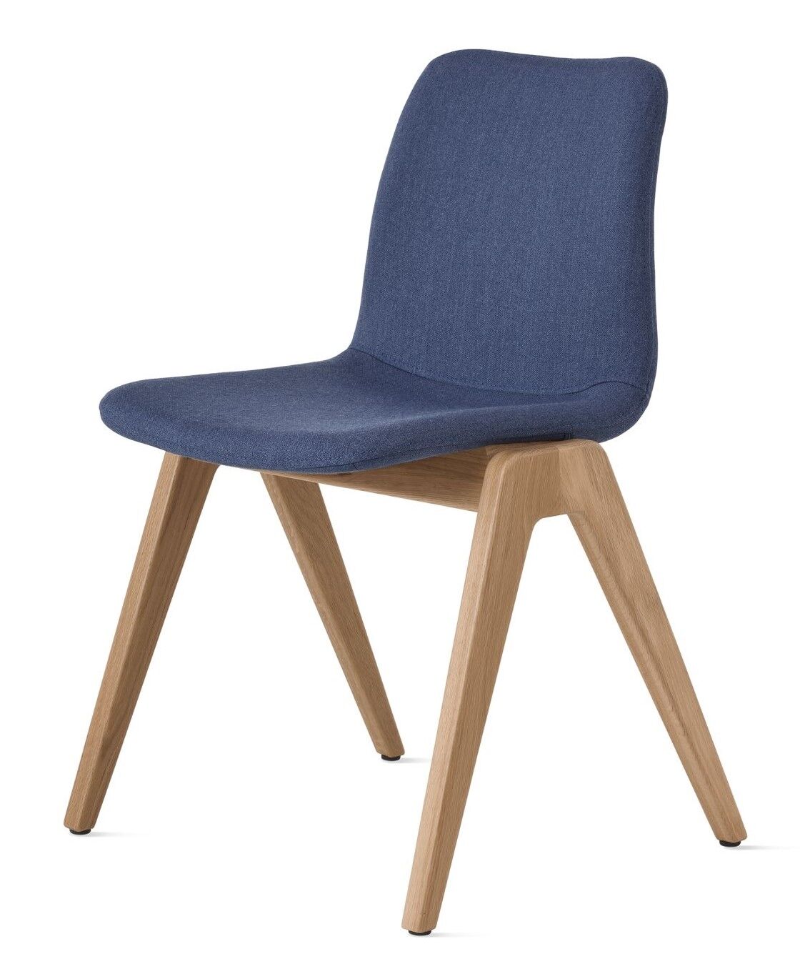 Moderner Stuhl mit blauer Polsterung und Holzbeinen, ideal für ergonomisches Sitzen im Büro oder Zuhause.