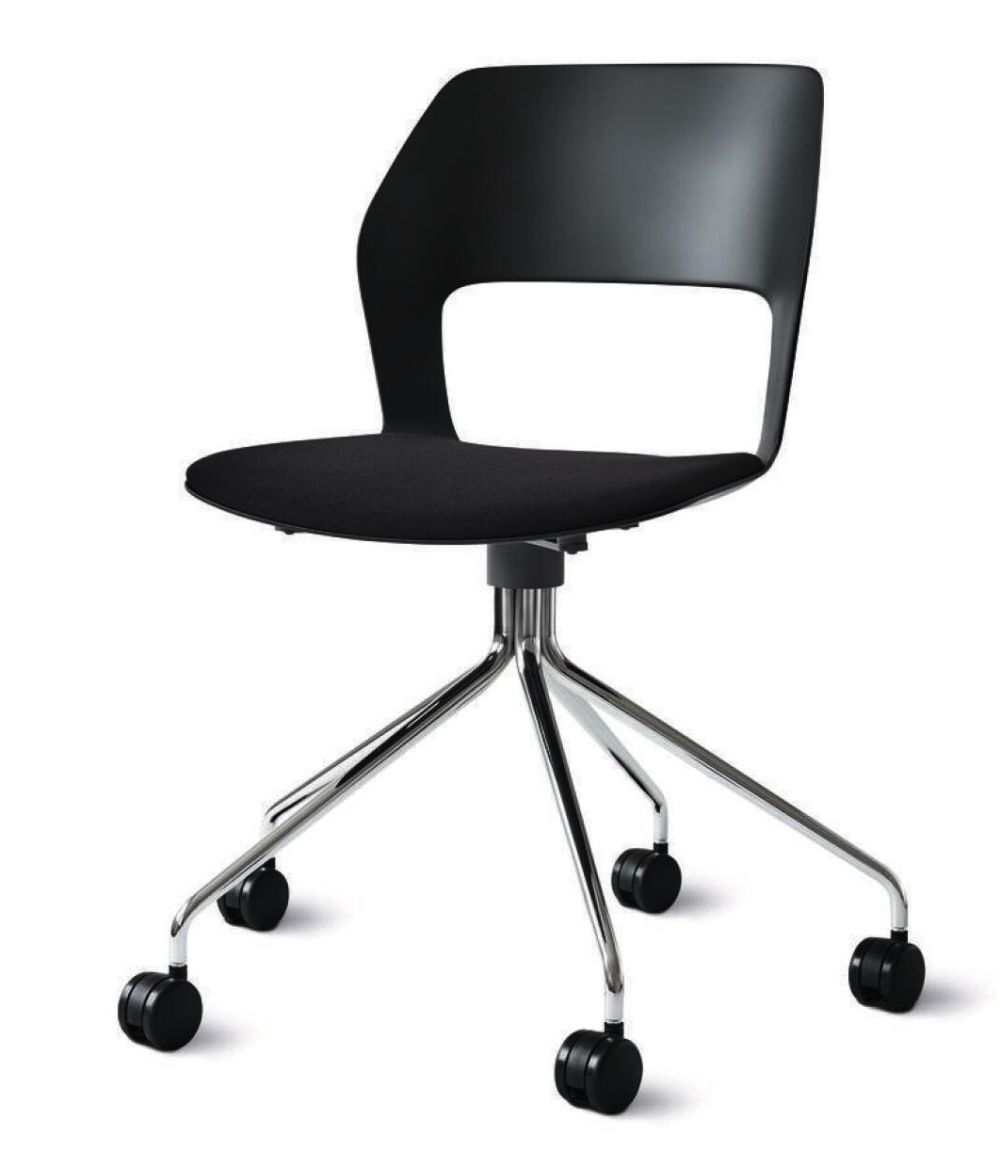 Ergonomischer Bürostuhl mit schwarzem Sitz, hoher Rückenlehne und verchromtem Gestell auf Rollen.