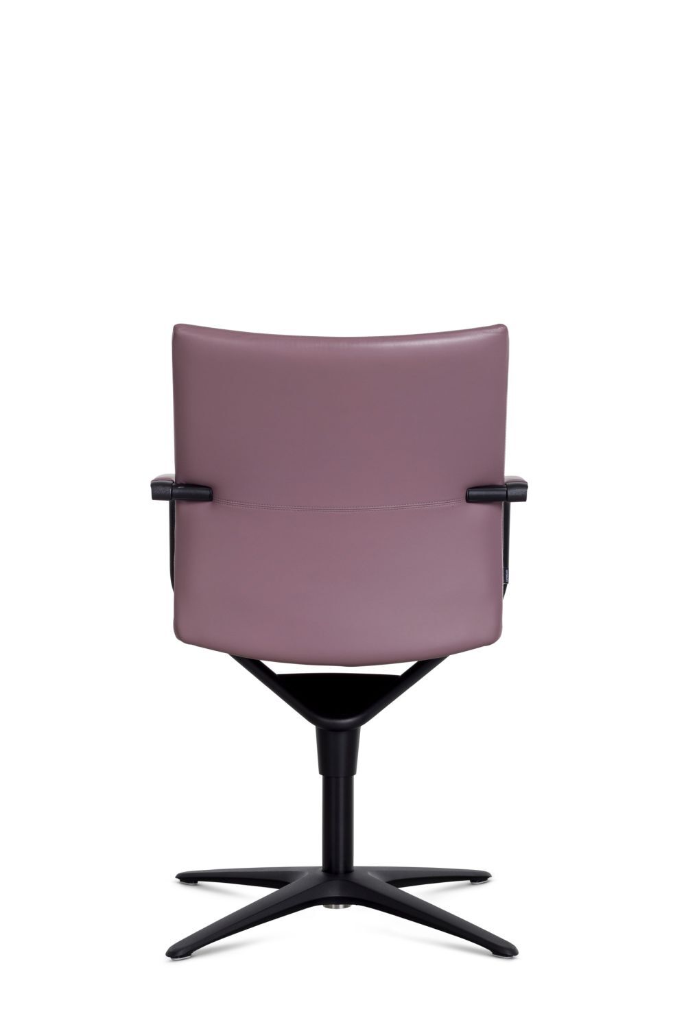 Rückansicht eines lilafarbenen ergonomischen Bürostuhls mit schwarzem Drehgestell auf weißem Hintergrund.