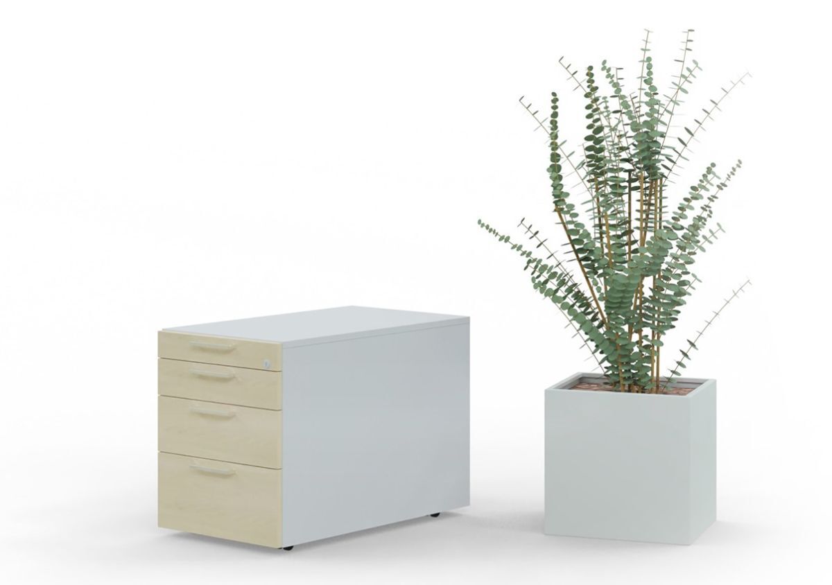 Weißer Schubladenschrank mit drei Schubladen neben einer hohen Pflanze in einem weißen Topf.
