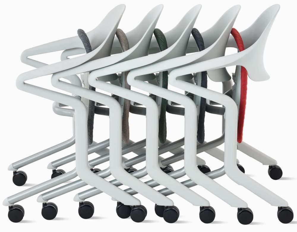 Herman Miller Fuld Klappstuhl, ineinander