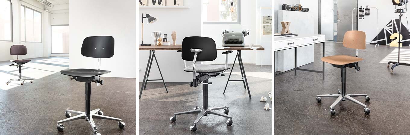 Drei ergonomische Bürostühle in modernem, gut beleuchtetem Büroambiente, betonen Komfort und Anpassungsfähigkeit.