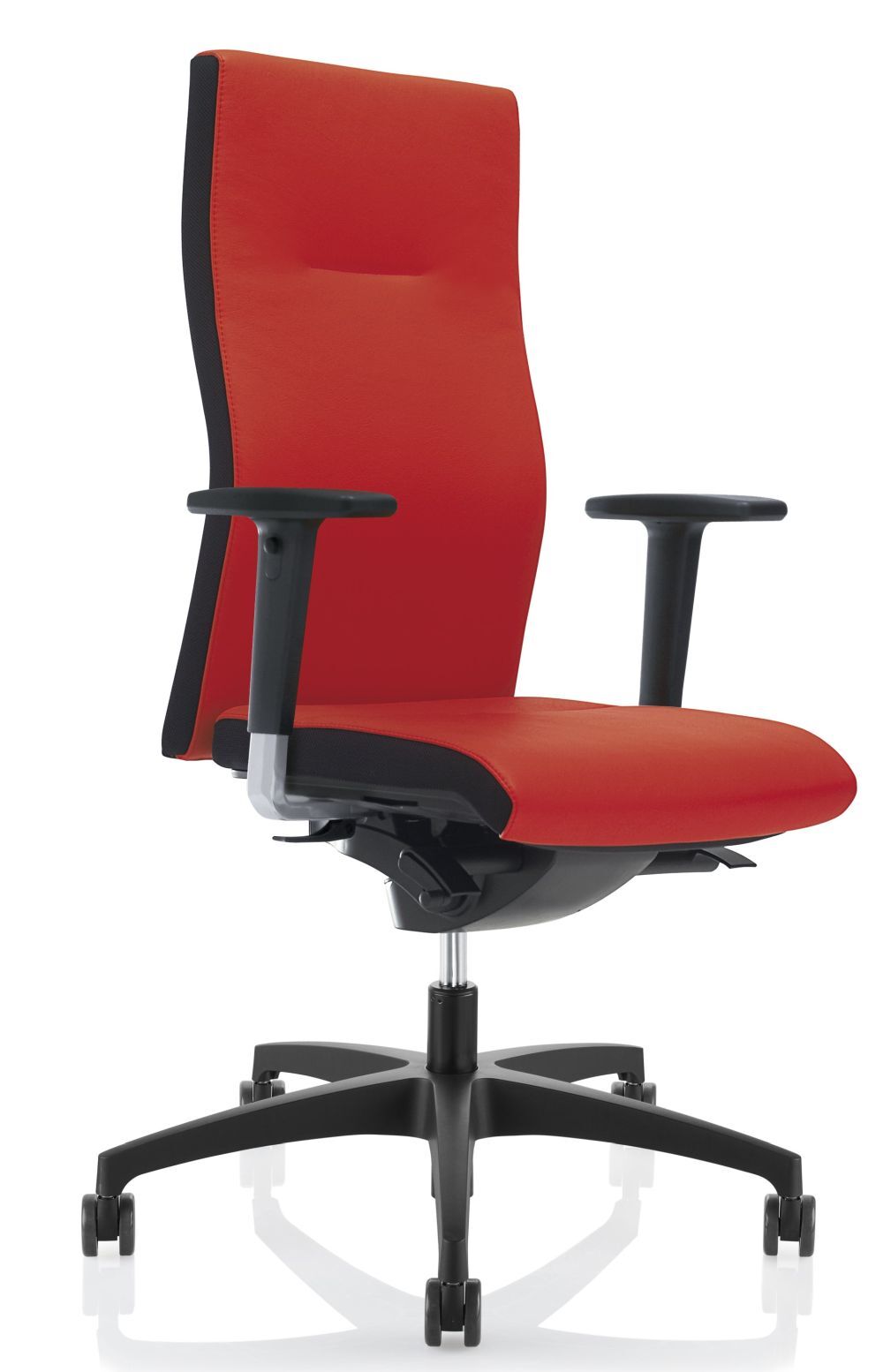 Roter ergonomischer Bürostuhl mit verstellbaren Armlehnen und schwarzem Fußkreuz auf Rollen für bewegtes Sitzen.