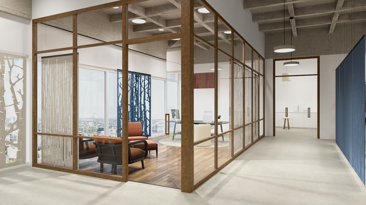 Modernes Büro mit Glaswänden, ergonomischen Stühlen und hellem, offenem Design für gesundes Arbeiten.